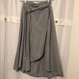 Wrap-around skirt from PACT. 95% organic cotton. Size M.